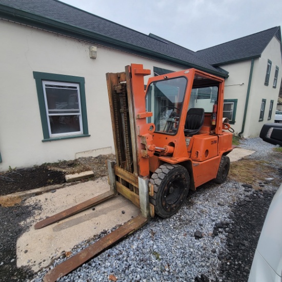 Clark C500YS80 8,000lb Forklift (SC1)