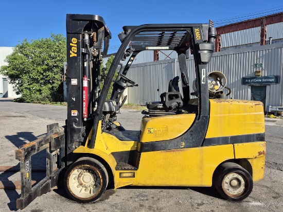 2016 Yale GCL120VX 12,000lb Forklift
