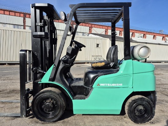 Mitsubishi FG25N 5,000lb Forklift