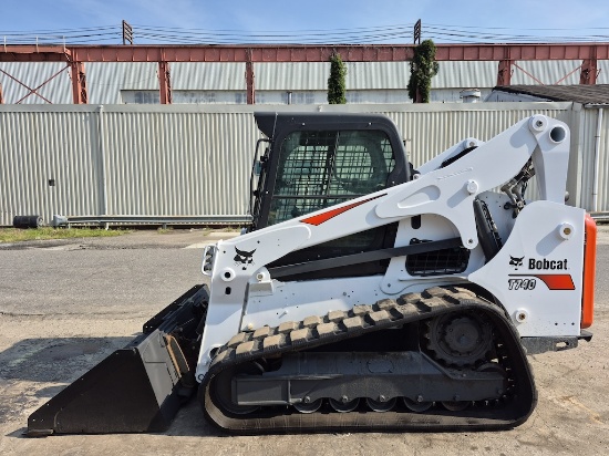 2018 Bobcat T740 Skid Steer