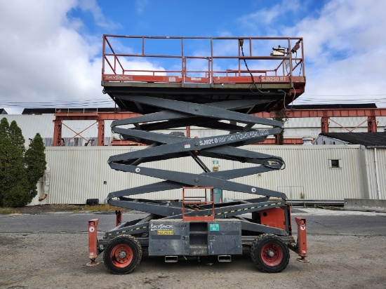 2013 Skyjack SJ9250 50ft Scissor Lift