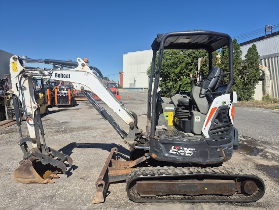 2020 BOBCAT E26 MINI EXCAVATOR