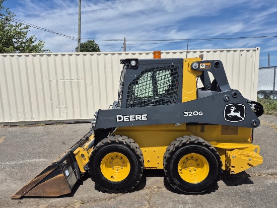 2021 JOHN DEERE 320G SKID STEER
