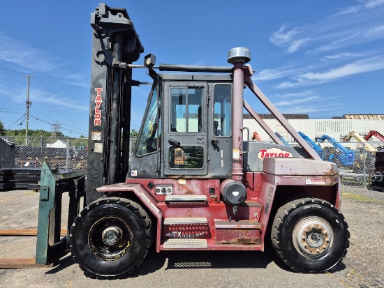 Taylor Tx280 28,000lb Forklift