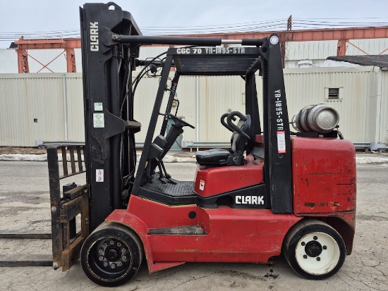 2006 CLARK CGC70 15,000LB FORKLIFT