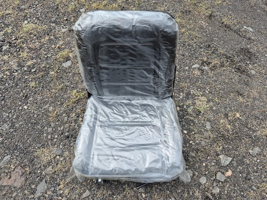 BRAND NEW MINI EQUIPMENT SEAT REPLACEMENT (Z631)