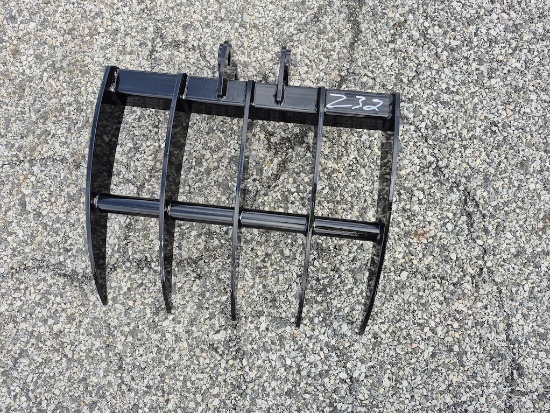 BRAND NEW MINI EXCAVATOR RAKE ATTACHMENT (Z32)