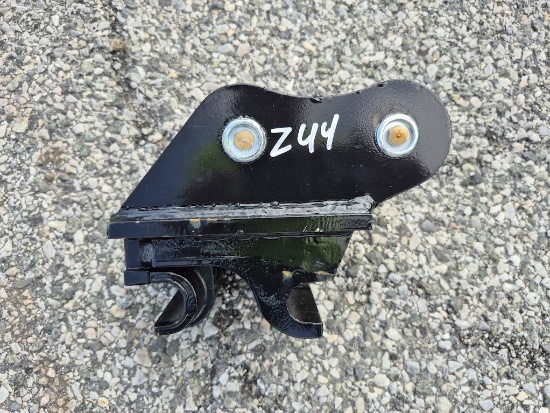 BRAND NEW MINI EXCAVATOR QUICK ATTACH (Z44)
