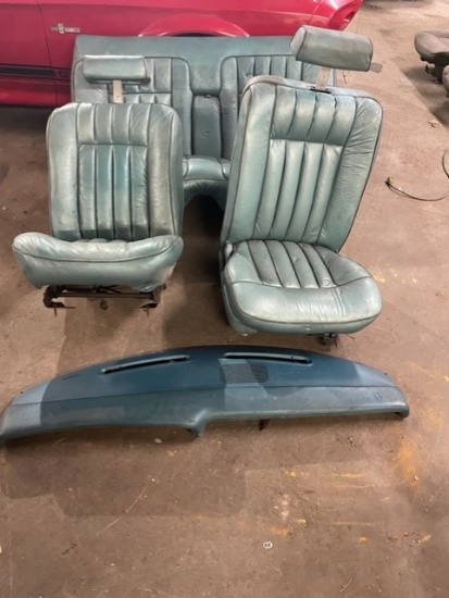 76' Lincoln Versailles Interior