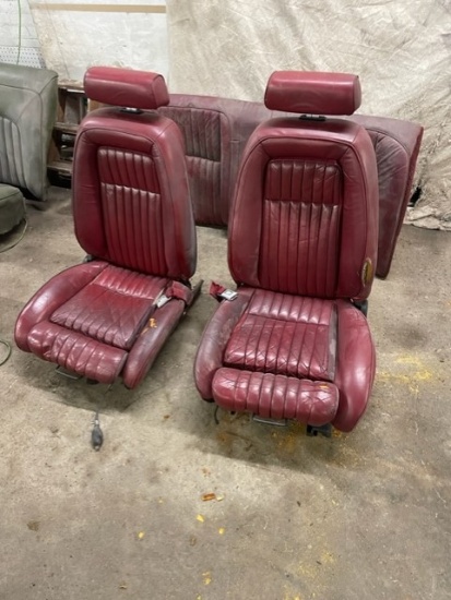 85' Thunderbird Seats