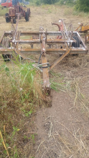 chisel plow
