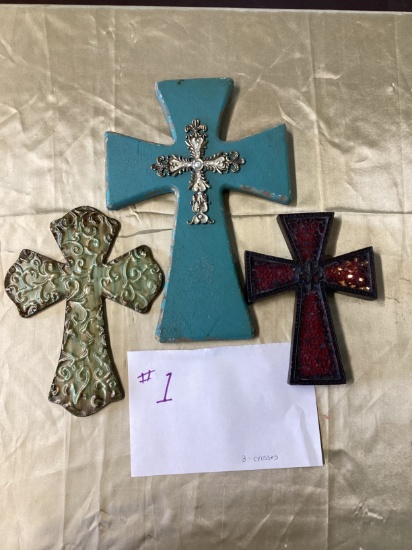 3 Deco Crosses