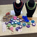 Jewelry, bows, Mirrors