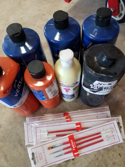 Heavy Bodied Tempera Paint, Brushes