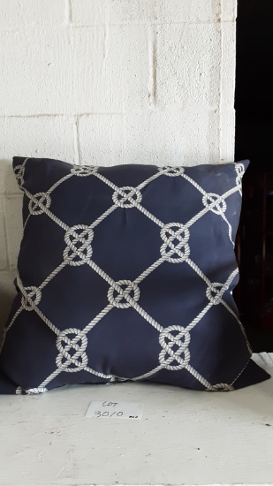 Better Homes and Garden Throw Pillow