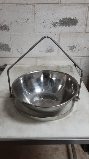 Vollrath Stainless Steel Mixing Bowl and Holder