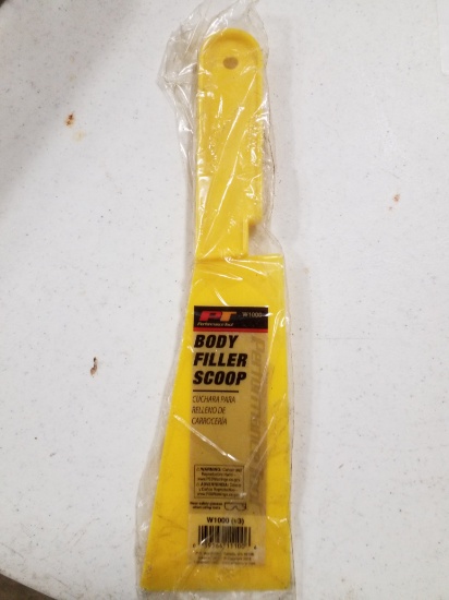 Body Filler Scoop