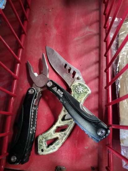 Pocket Knife and Utility Knife