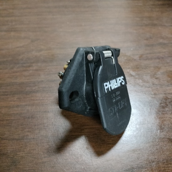 7 Pin Trailer Lights Adapter Sta-Dry