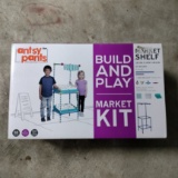 Build and play market set
