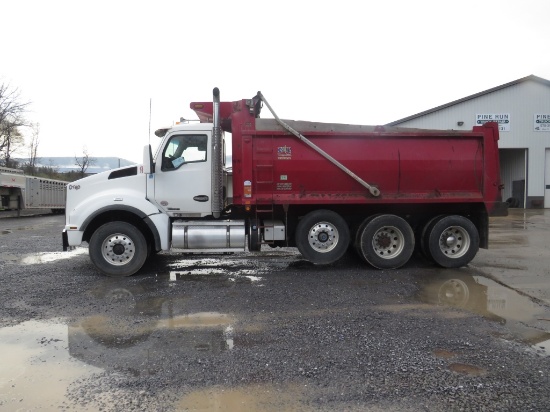 2020 Kenworth T880 tri-axle, 8LL eaton fuller