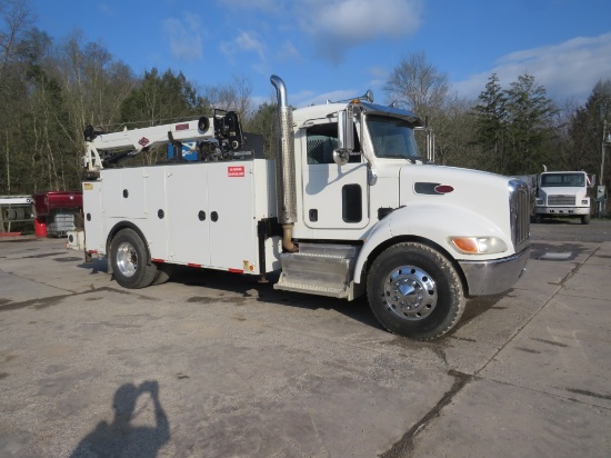 2015 Peterbilt service truck, 819 cummins engine,
