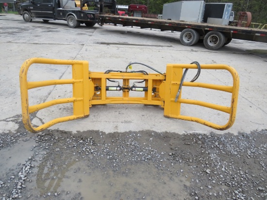 Bale Grabber to fit JD 318G, located in Dunmore,