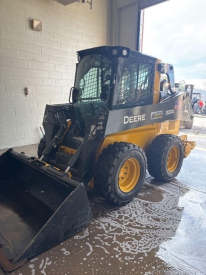 2024 John Deere 320G, 558 hours, cab w/.ac, 2