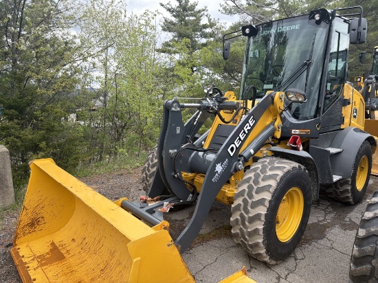 2024 324p, 488 Hours, cab w/ac, 405/70R20 tires,