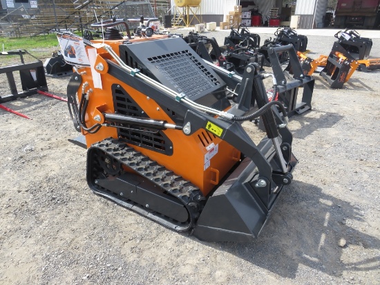 Mini Skid steer loader, 23 hp, 840 lb lifting