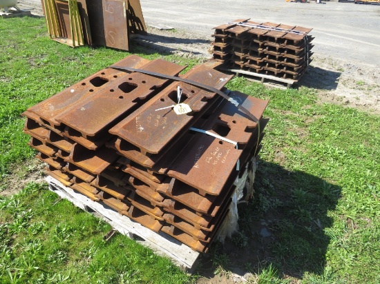 Tracks fit John Deere 450/470 excavator