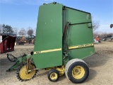 John Deere 530 Baler
