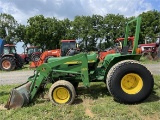 John Deere 750 tractor