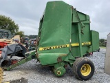 John Deere 466 Baler