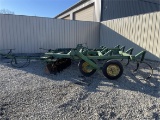 John Deere 1700 Cultivator