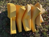 (6 ct) John Deere Plastic Corn Row Separators