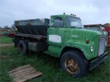 International 2010AY Spreader truck