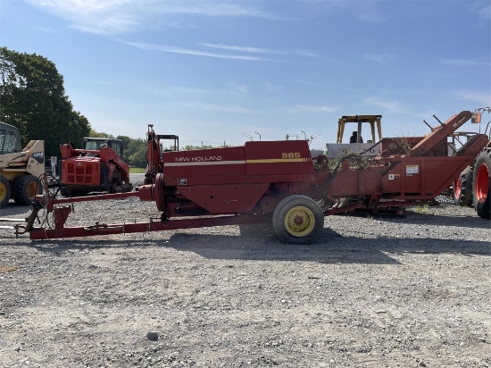 New Holland 565 Square Baler | Online Auctions | Proxibid