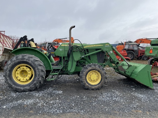 John Deere 5085 Tractor