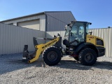 New Holland W80C Wheel Loader