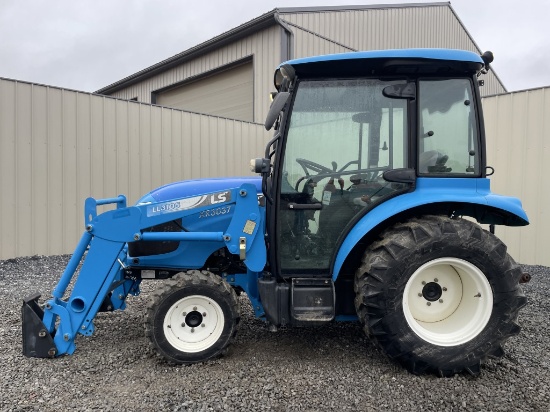 LS XR3037 Tractor