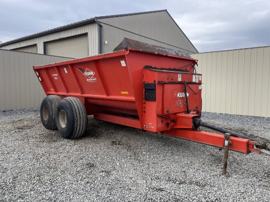 Kuhn Knight 8124 Spreader