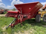 Chandler Fertilizer Spreader