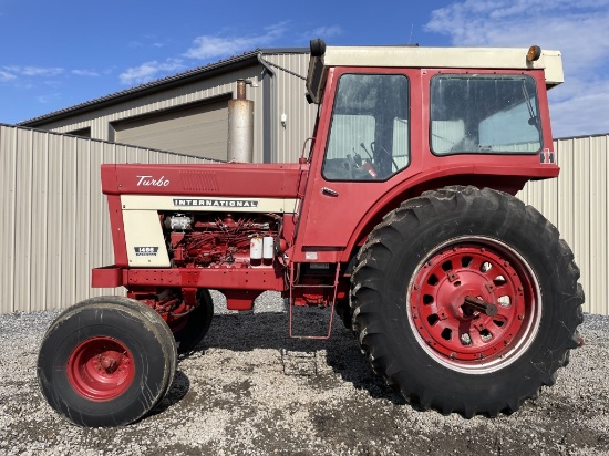 International 1466 Tractor