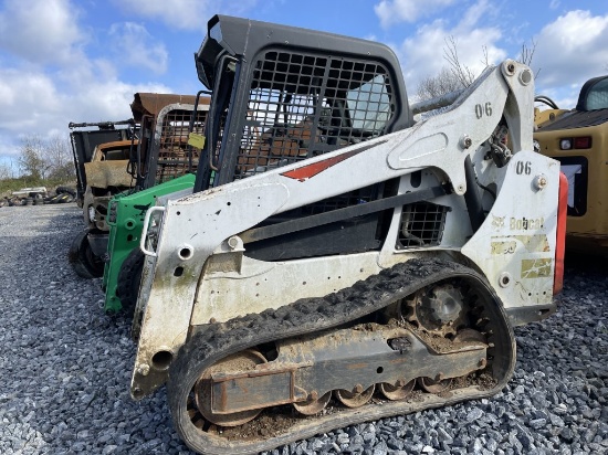 Bobcat T590 Track Skid Loader