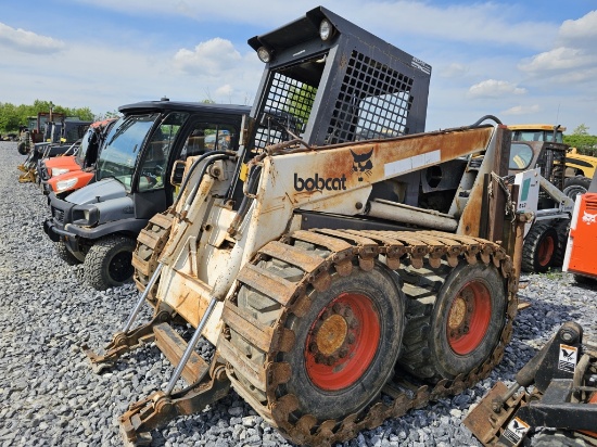 Bobcat 975 Wheel SKid Loader