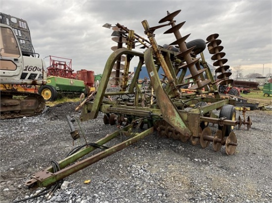 John Deere 230 Folding Disk