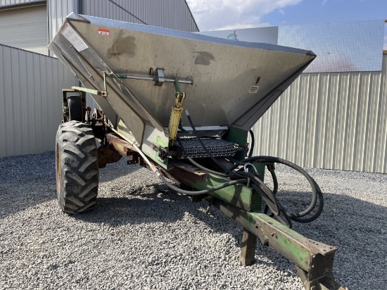 Chandler Spreader