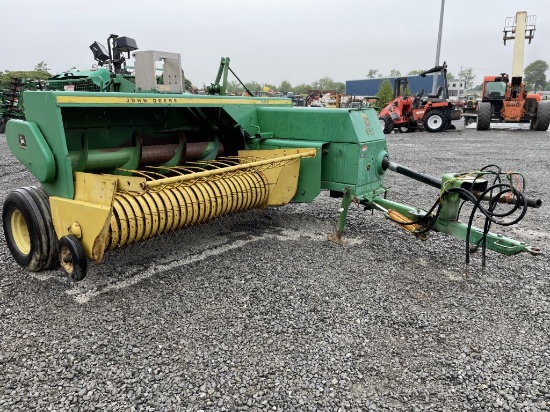 John Deere 337 Small Square Baler