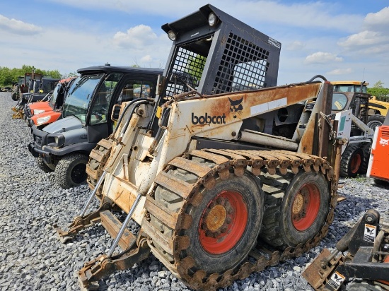 Bobcat 975 Wheel SKid Loader